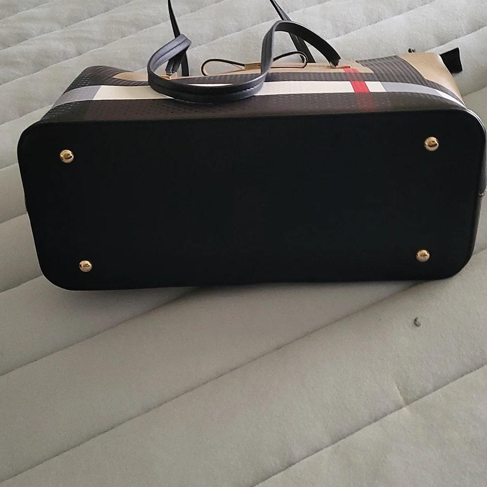 Handbag - Picture 2 of 8